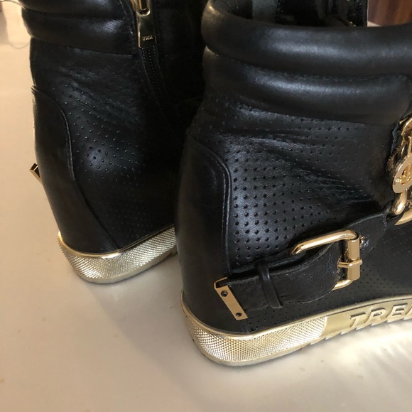 Fall/Spring Wedge Boots - Picture 3 of 4